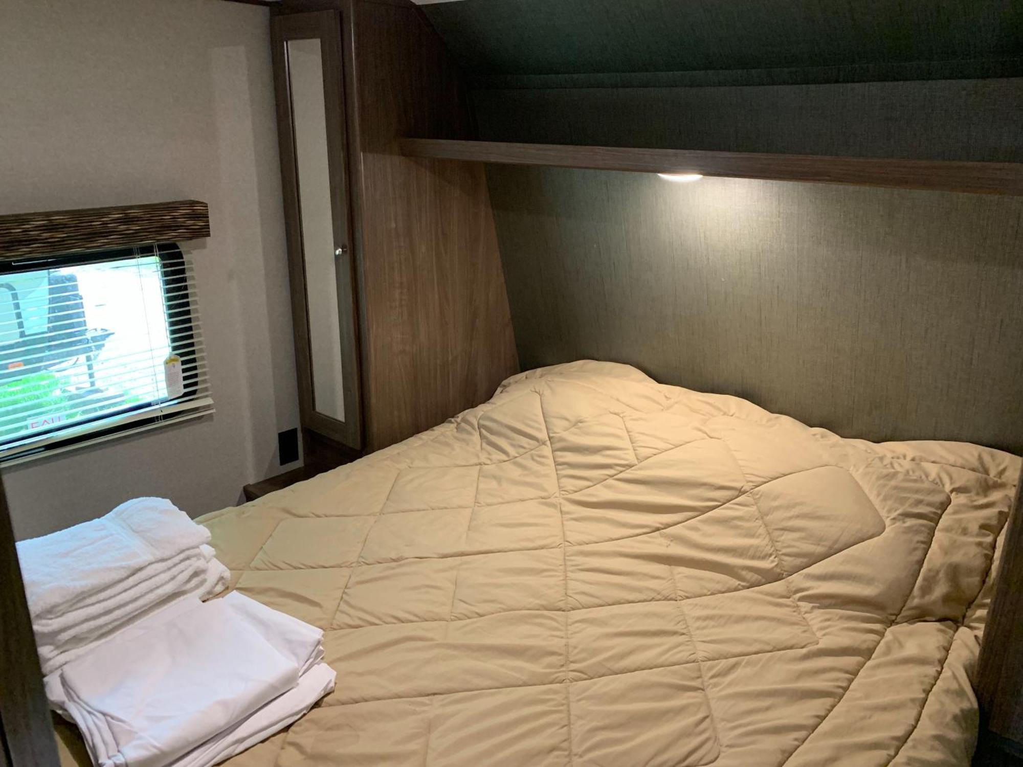 Golden Riverfront Campground 호텔 외부 사진